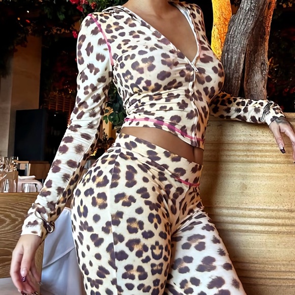 Leopard Print Two-Piece Set - M - Picture 2 of 14